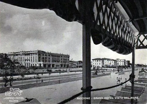 Residenza Grand מלון דירות ריצ'יונה