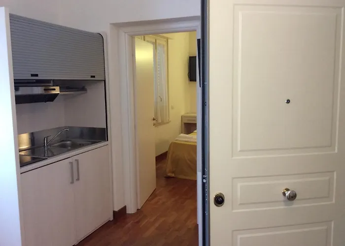 Residenza Grand מלון דירות ריצ'יונה