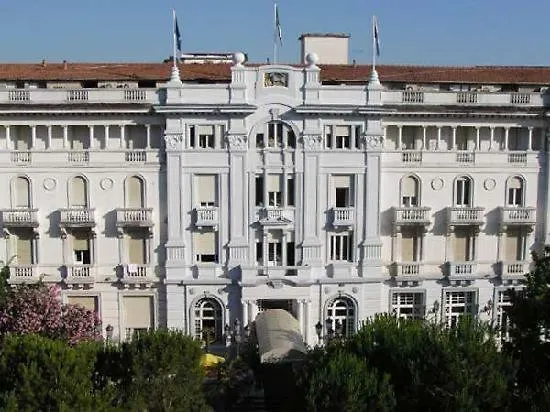 Aparthotel Residenza Grand 4*