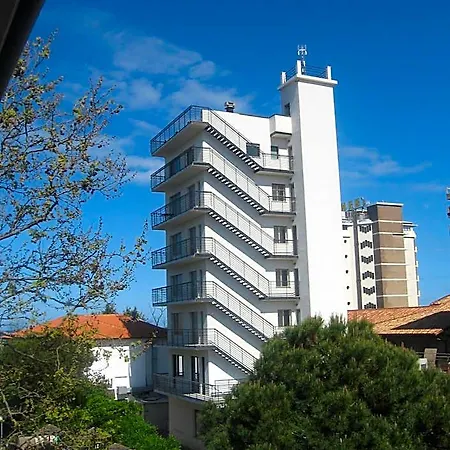 Aparthotel Residenza Grand 4*