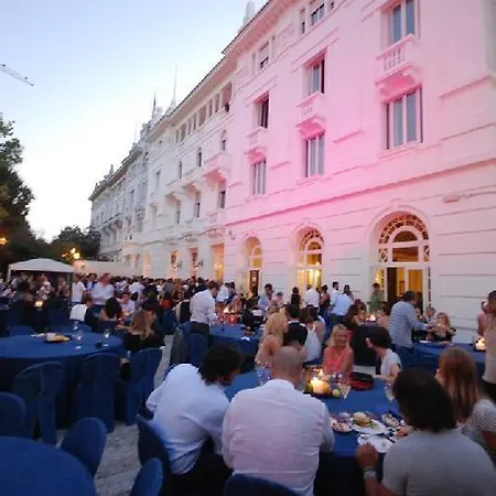 Residenza Grand Aparthotel 4*