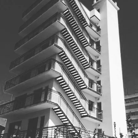 Residenza Grand 4* ريتشيوني