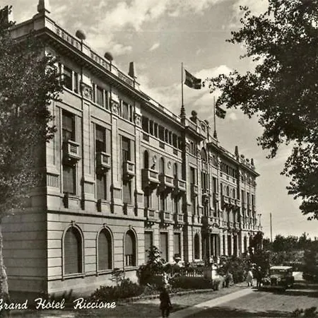 Residenza Grand 4* ريتشيوني